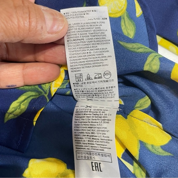 Banana Republic Navy BLue & Yellow Lemon Print Button Front Blouse XL - Picture 9 of 11